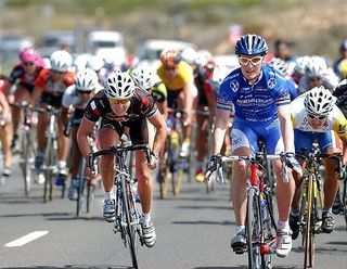 Rossner (right) winning in Geelong in February 2004 Photo: © John Veage