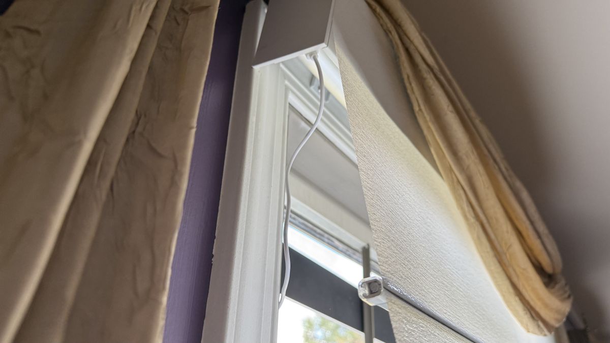 A variety of images showing WEFFORT Smart Shades