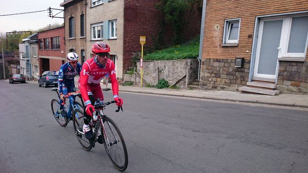 Joaquim Rodriguez rides up the C&ocirc;te de Saint-Nicolas