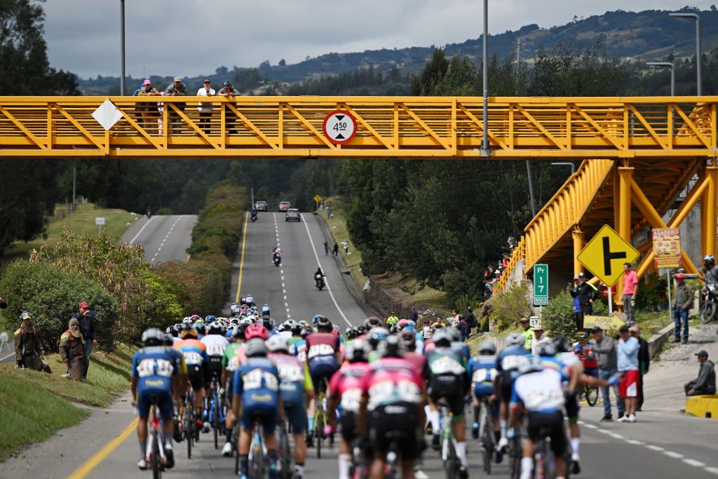 SANTA ROSA DE VITERBO COLOMBIA FEBRUARY 07 A general view of the peloton competing during the 4th Tour Colombia 2024 Stage 2 a 1686km stage from Paipa to Santa Rosa de Viterbo 2751m on February 07 2024 in Santa Rosa de Viterbo Colombia Photo by Maximiliano BlancoGetty Images