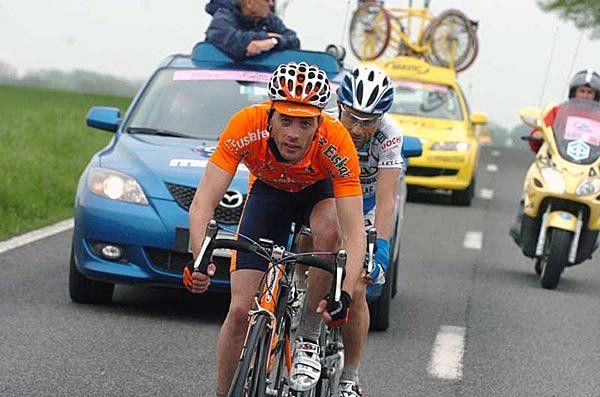 Benat Albizuri (Euskaltel) leads Missaglia