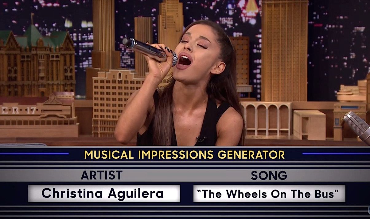 Ariana Grande sings Christina Aguilera