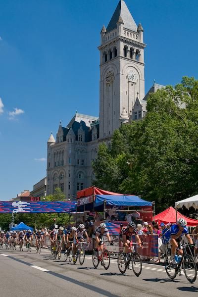 The architectural provided many scenic backdrops.