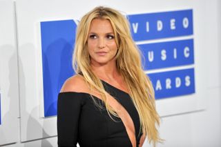 Britney Spears arrives at the 2016 MTV Video Music Awards