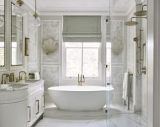 London bathroom designed by Gunter & Co