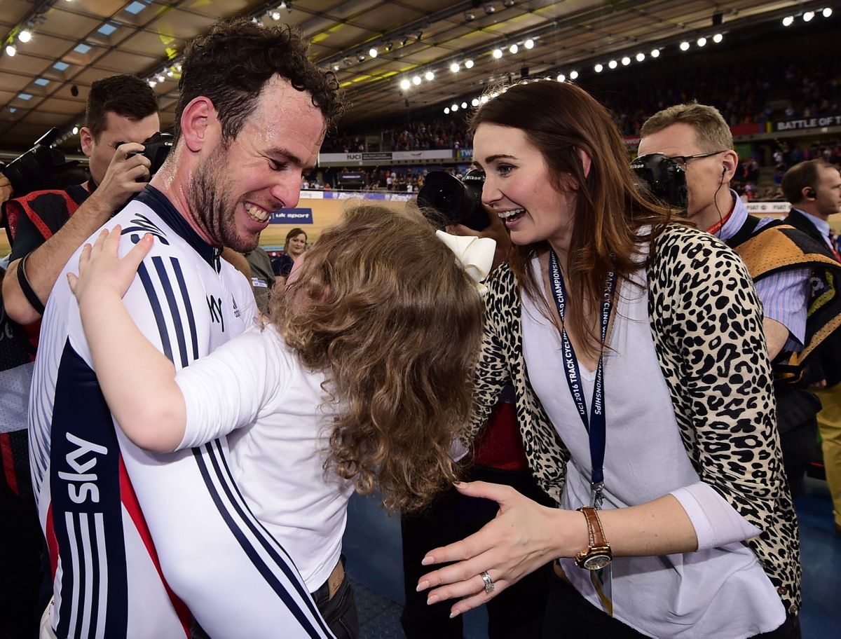 Mark Cavendish celebrates the madison victory with his family