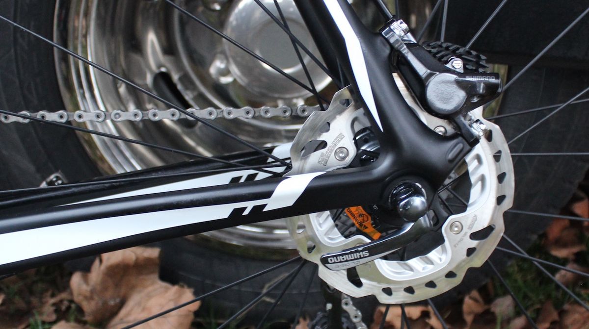 Shimano RS785 hydraulic disc brakes
