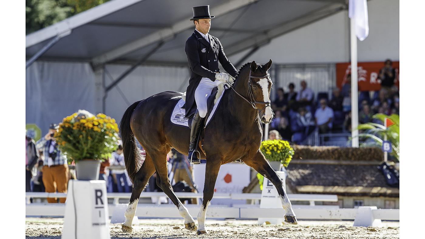 19-PAU-NZL-Price-5321