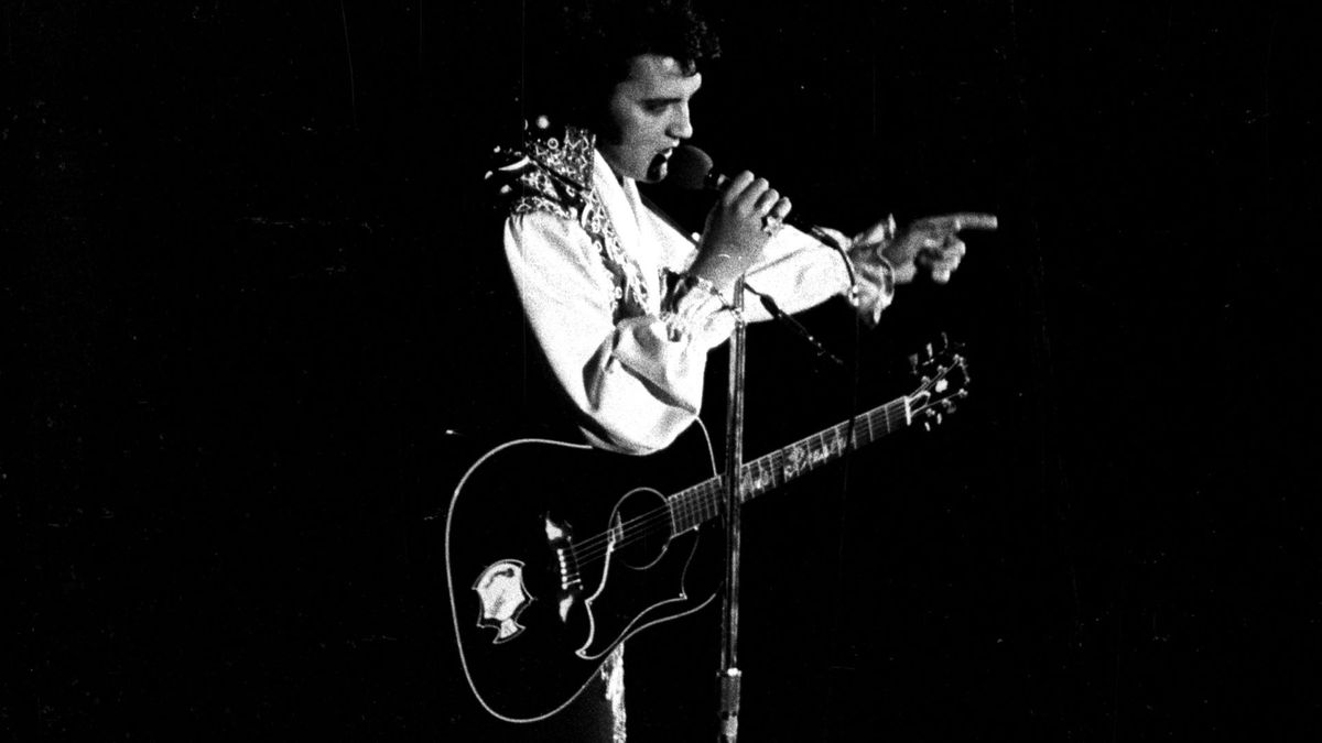 Elvis Presley in Concert at the Nassau Coliseum - June 22, 1973