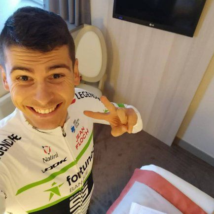 Warren Barguil in the 2018 Fortuneo Samsic kit