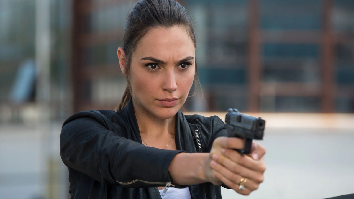 Gal Gadot Could Have Been A Bond Girl And 6 Other Fascinating Facts ...