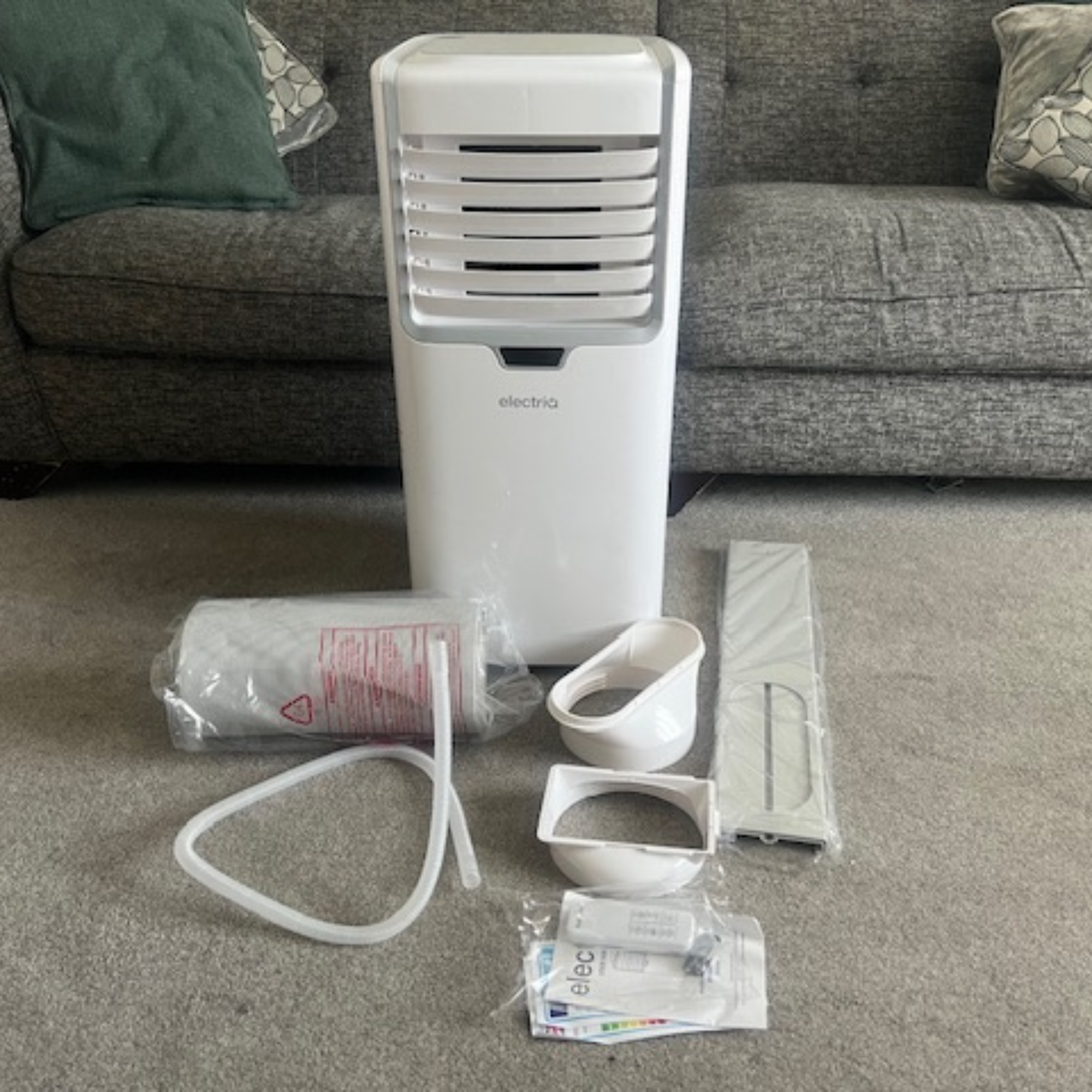 electriQ SF12000 portable air conditioner and accessories