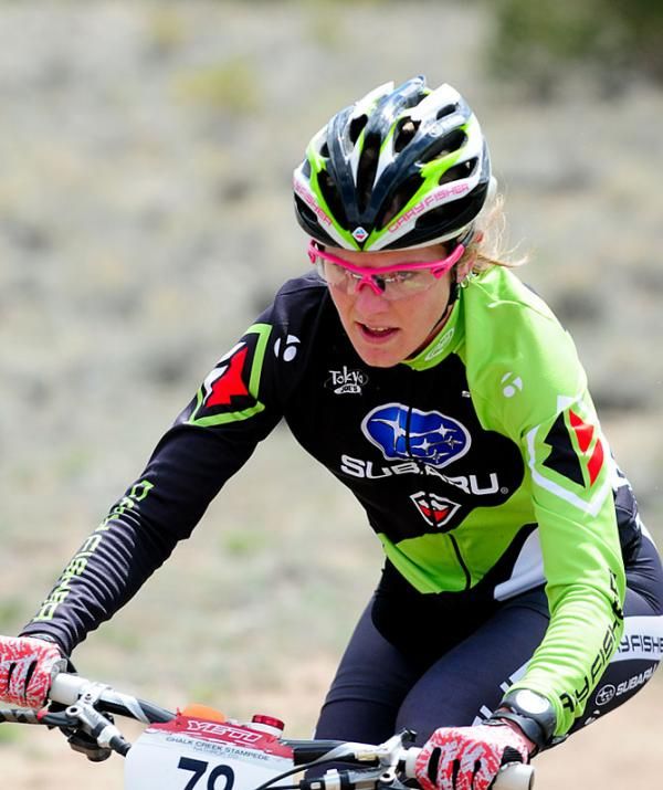 Heather Irmiger (Subaru/Gary Fisher) nearing the finish.