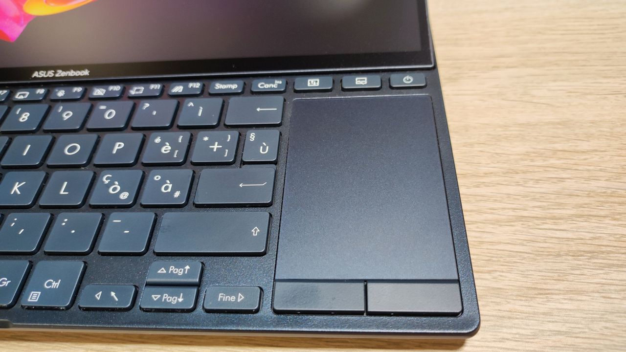 Asus Zenbook Pro 14 Duo OLED (UX8402)