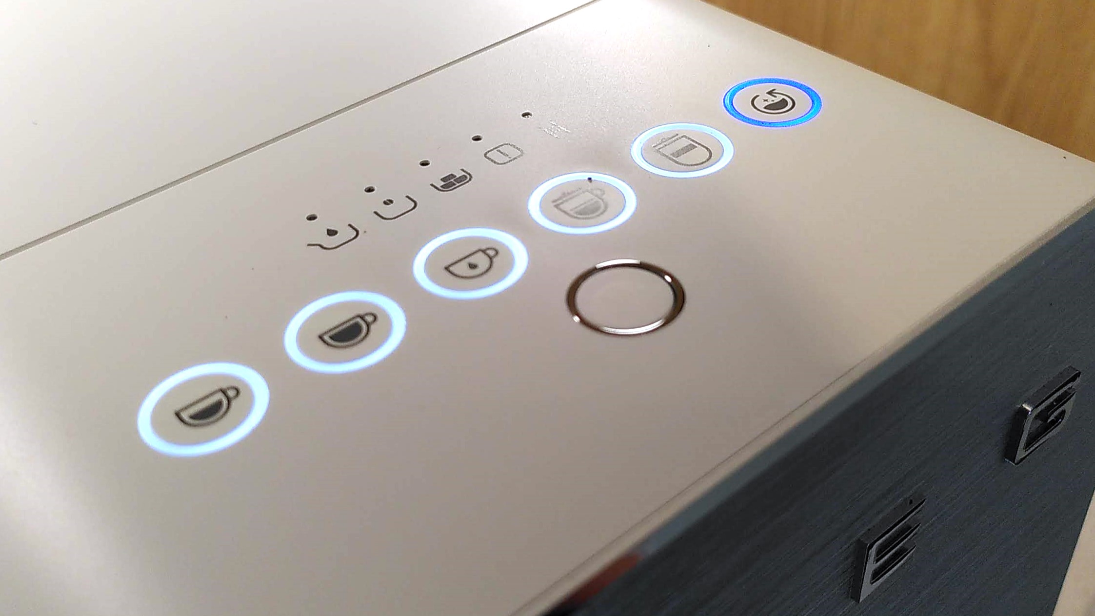 Control panel on top of Smeg BCC13 coffee maker