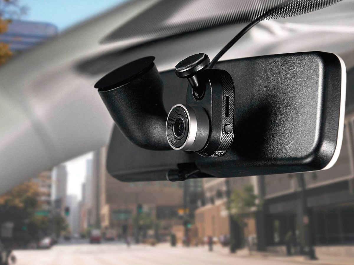 Garmin's Tiny Dash Cam Mini Is Now Under $100 For The First Time Ever ...