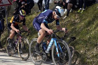 Van Vleuten concedes 'big battle' at Strade Bianche Women on last corner