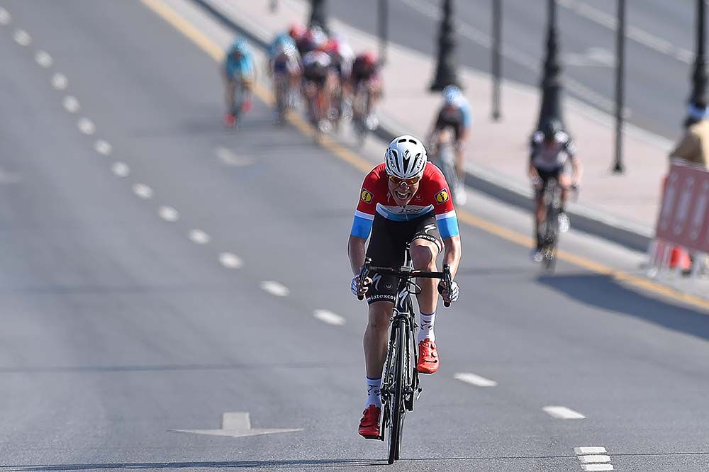 Bob Jungels (Etixx-QuickStep) gives it everything in sight of the line