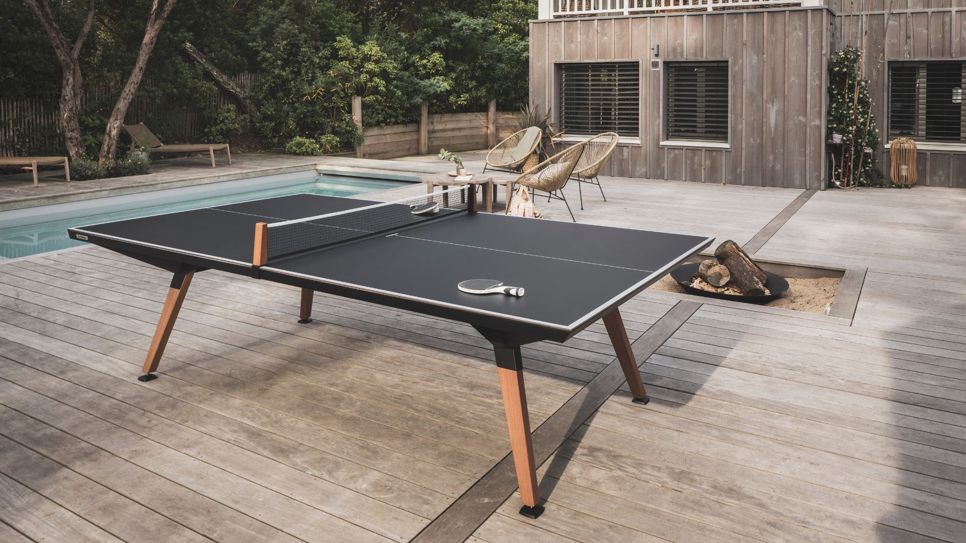 an image of a cornilleau ping pong table outdoors