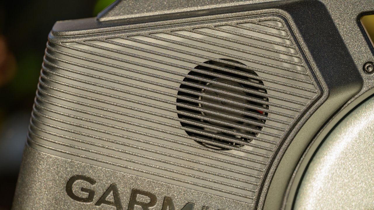 Fan shroud on the Neo 3M