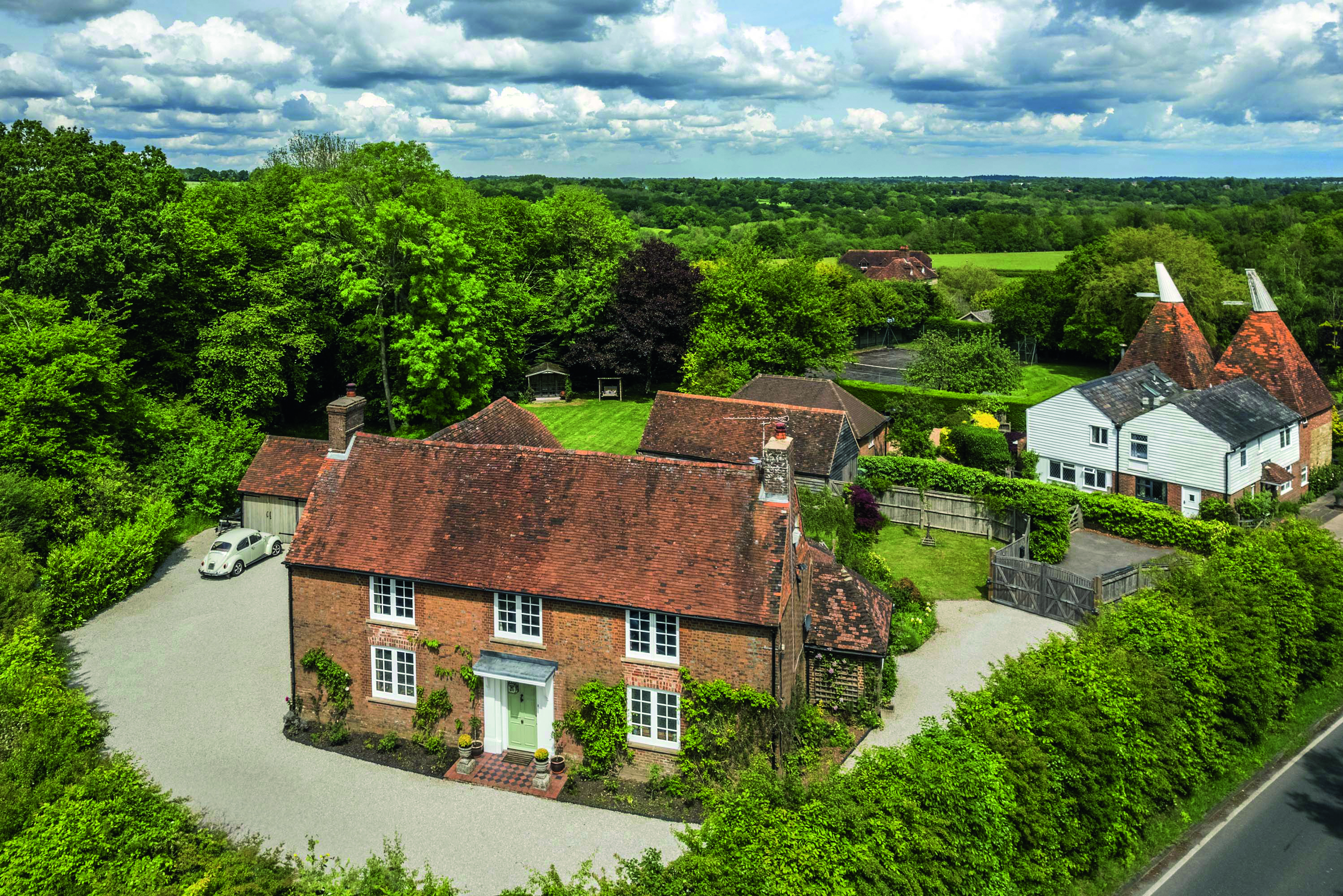 Another aerial view of Coopers Corner Farmhouse