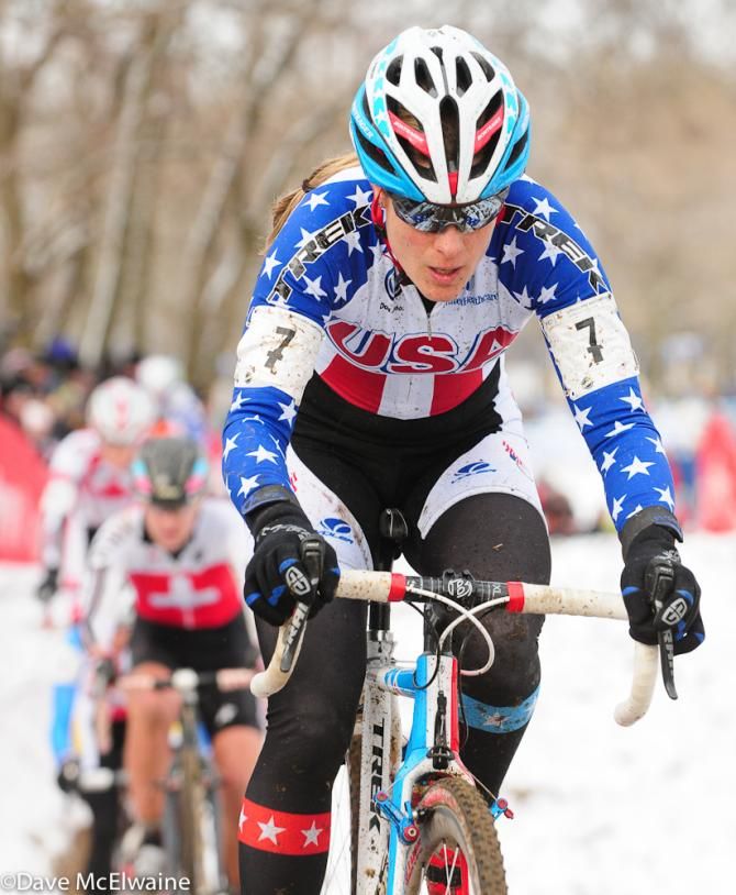 Katie Compton (USA) shaking off slower riders after a poor start
