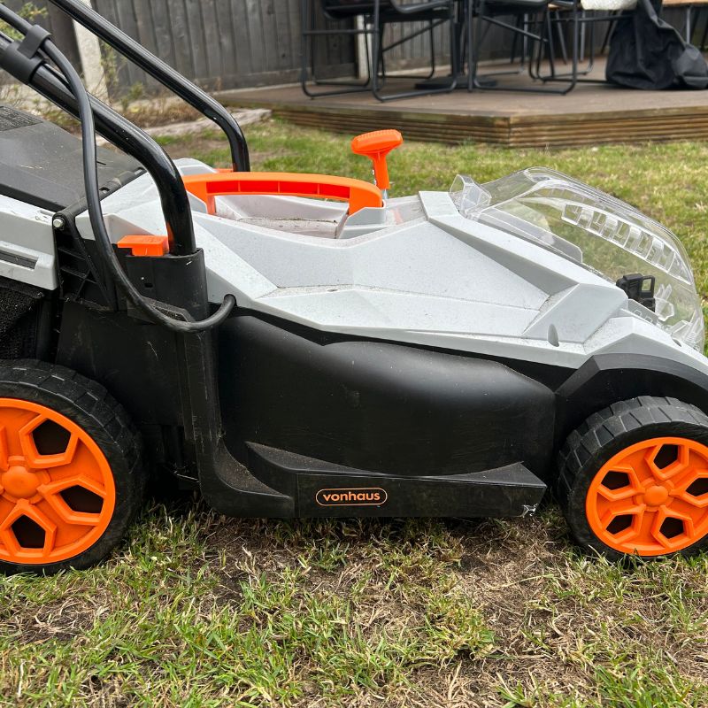 Vonhaus Cordless Lawn Mower 40V - cutting height 5