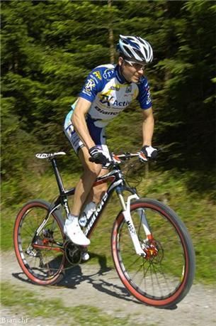 Leonardo Paez (TX-Active Bianchi) won the Colombian cross country national championship.