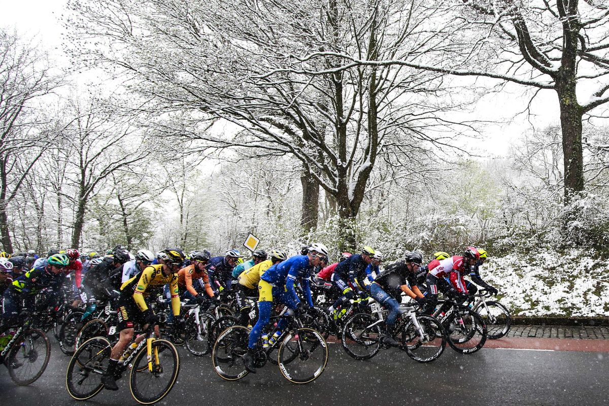 Volta Limburg Classic 2022 - 47th Edition - Eijsden - Eijsden 195 km - 02/04/2022 - Scenery - Peloton - Snow - photo Davy Rietbergen/CV/SprintCyclingAgency&Acirc;&copy;2022