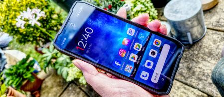 Oscal Pilot 8 rugged smartphone