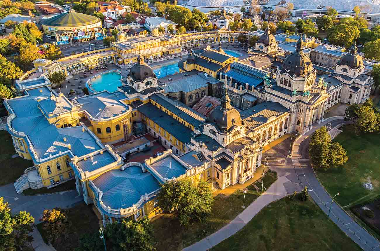 The Sz&eacute;chenyi Baths in Budapest&rsquo;s City Park