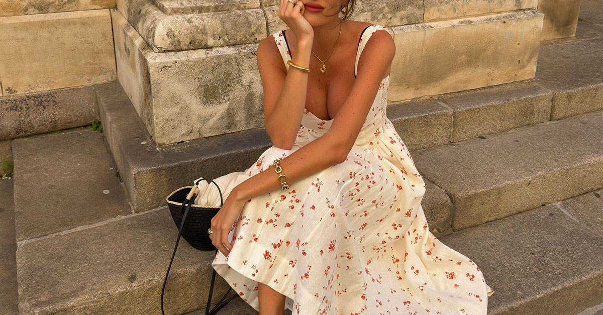 ladies orange dress MAKE YOU LOSE YOUR MIND MAXI DRESS IN ORANGE – AKIRA main image 1