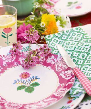 Garden party ideas with mix and match pink and green plates