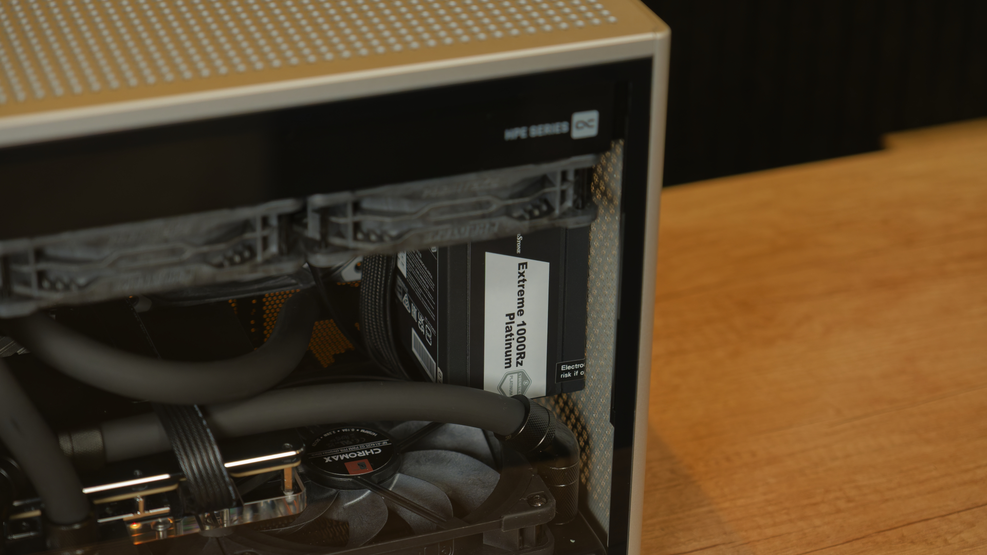 Greyscale ITX Build Beauty Shots