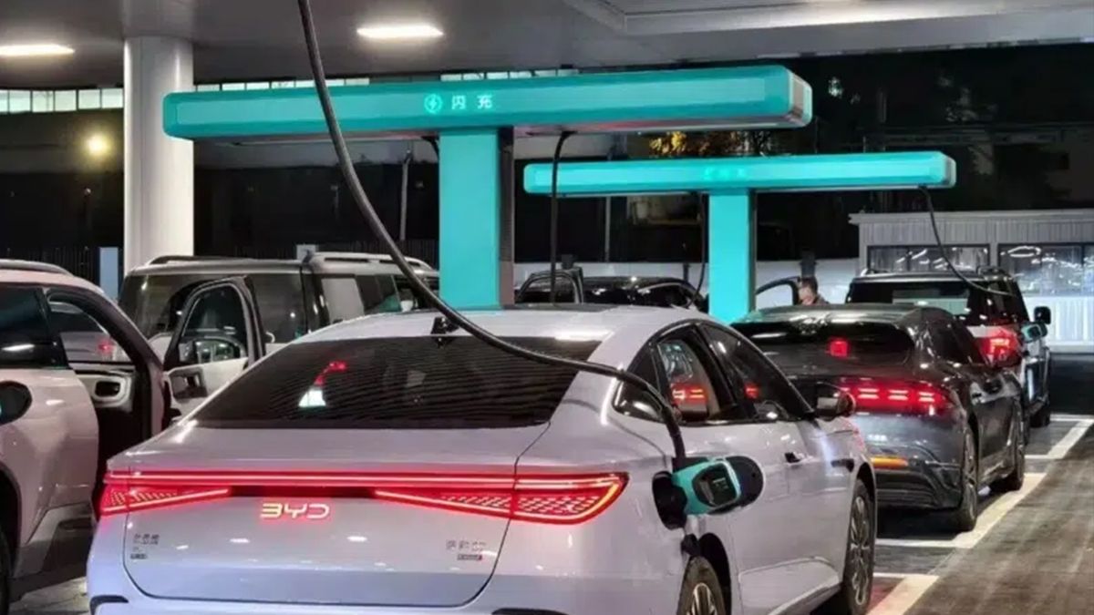 Megawatt charging is go — BYD tests 1,500kW network that can add 249 miles of EV range in just 5 minutes