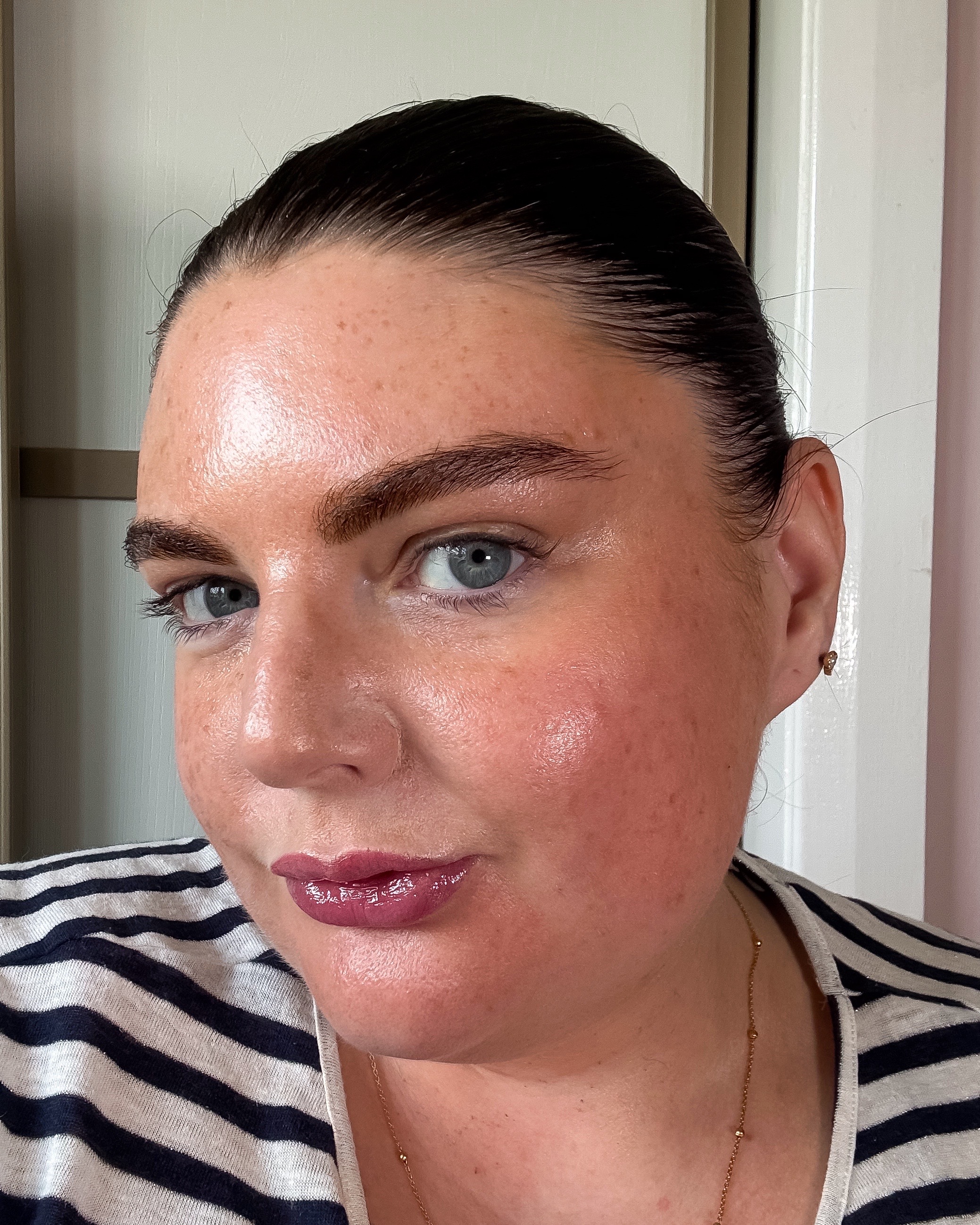 Beauty writer Laura Pearson wearing Glow Recipe Dew Drops Bronzing