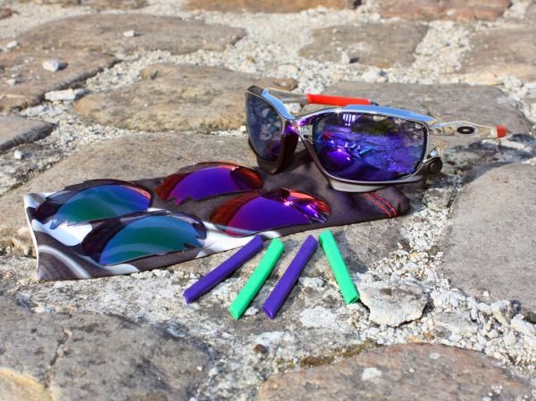 Oakley will offer the new arrays in both Jawbone and Radar styles and both will be exclusively available in the full package only.