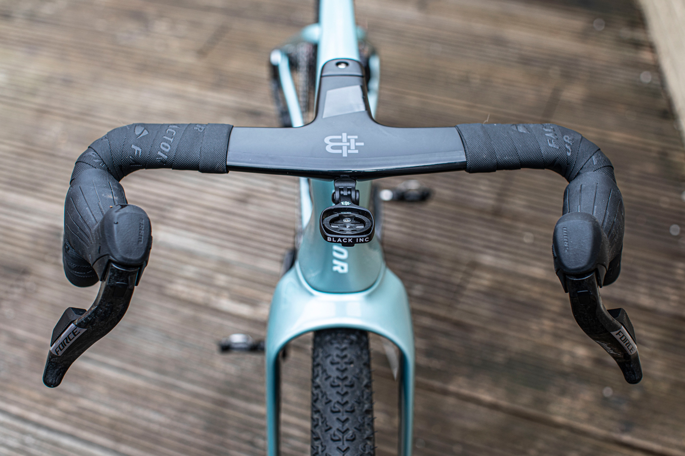 Factor Elara gravel bike