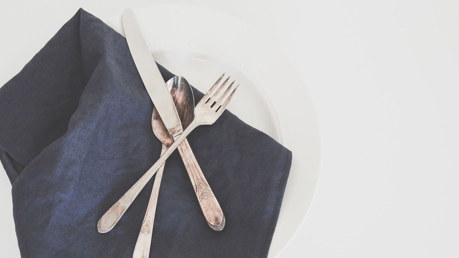 how to clean silverware