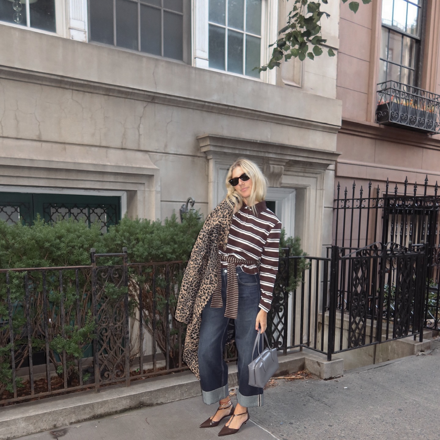 spring baby shower outfit ideas