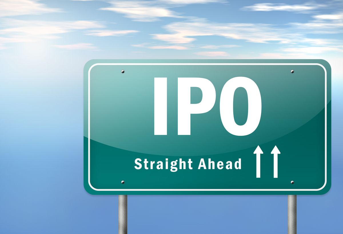 Road sign displaying the words &amp;quot;IPO straight ahead&amp;quot;.