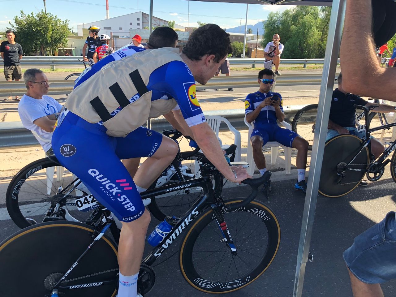 Remi Cavagna of Quick-Step Floors wears an ice vest ahead of the time trial in an attempt to keep his core temperature down