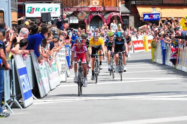 Moreno leads home the Wiggins group