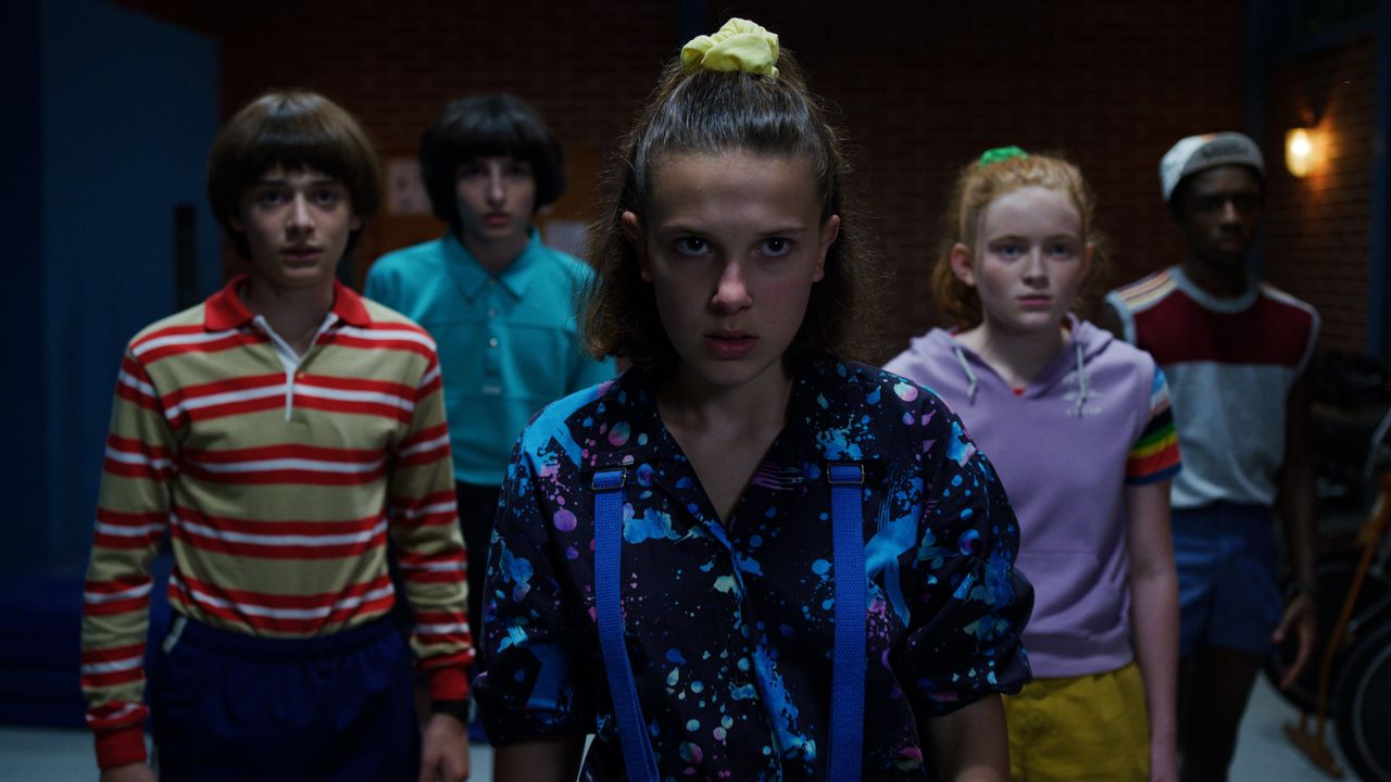 netflix season 3 cast: Noah Schnapp, Finn Wolfhard, Millie Bobby Brown, Sadie Sink, Caleb McLaughlin