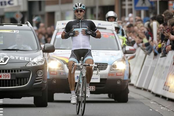 Fabian Cancellara (Leopard - Trek) proved unbeatable again.