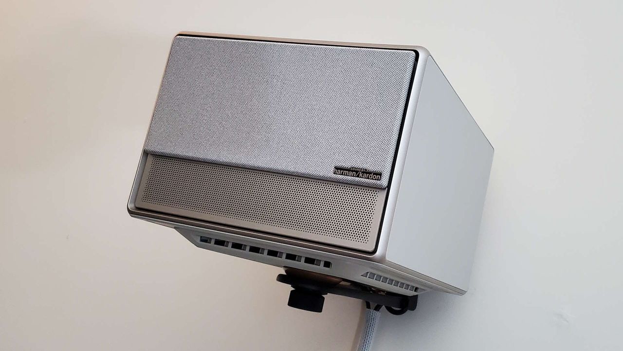XGIMI Horizon Ultra 4K HDR projector