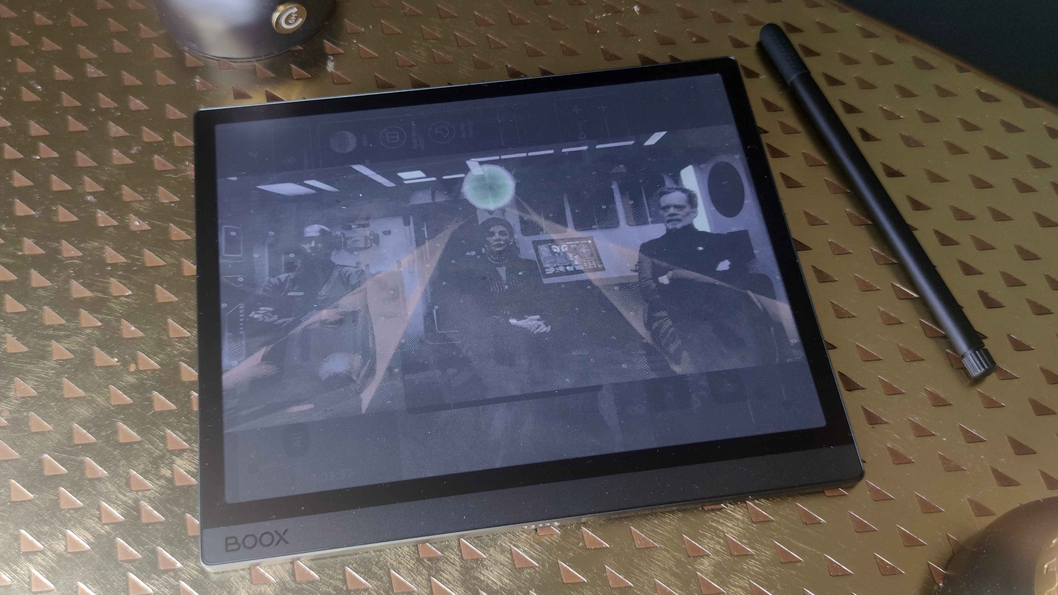 The ONYX BOOX Tab Ultra C trying (and failing) to show Prime Video show The Expanse.