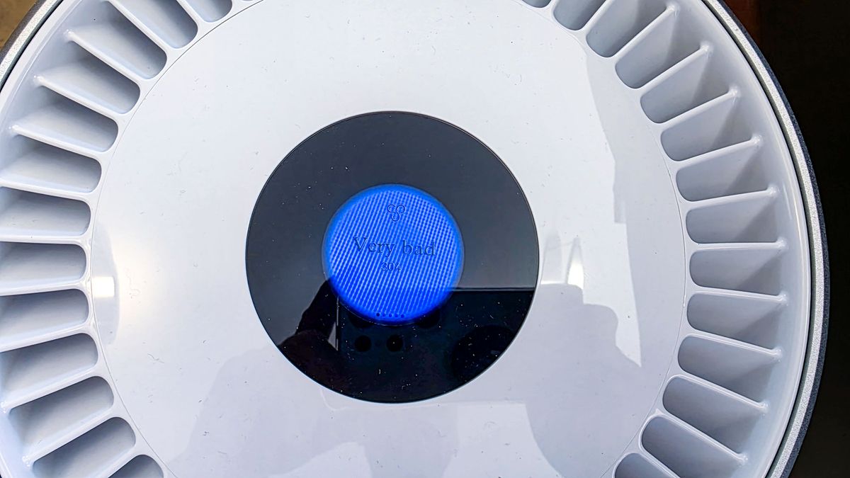 Molekule Air Pro purifier light indicator