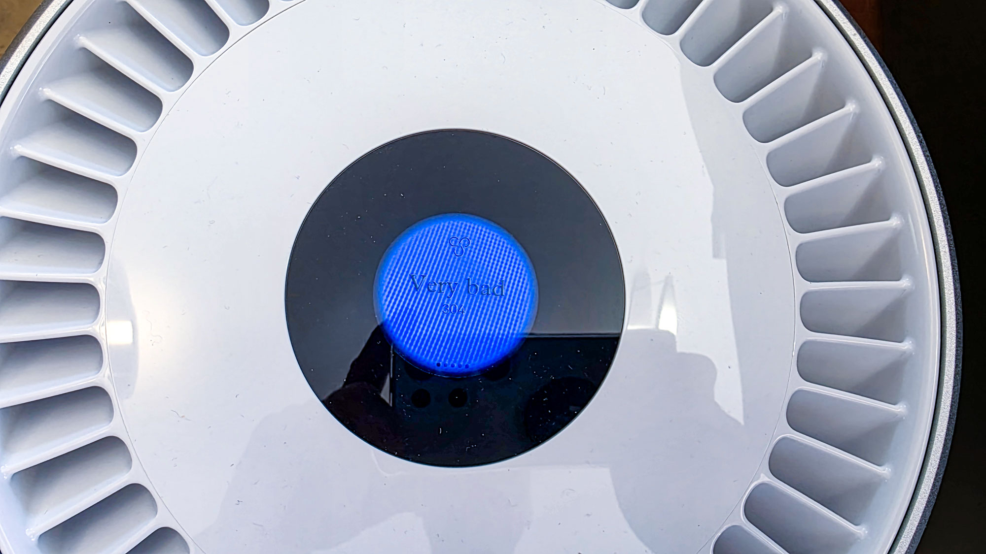 Molekule Air Pro purifier light indicator