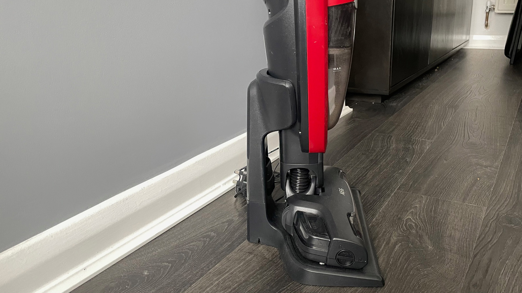 AEG QX6 Animal cordless vacuum cleaner review | TechRadar